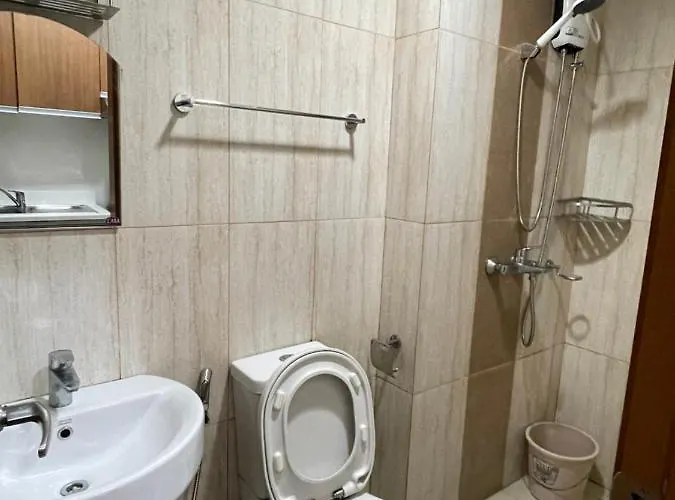 Modern And Cozy In 8adriatico Near Pgh, Slmec And Us Embassy